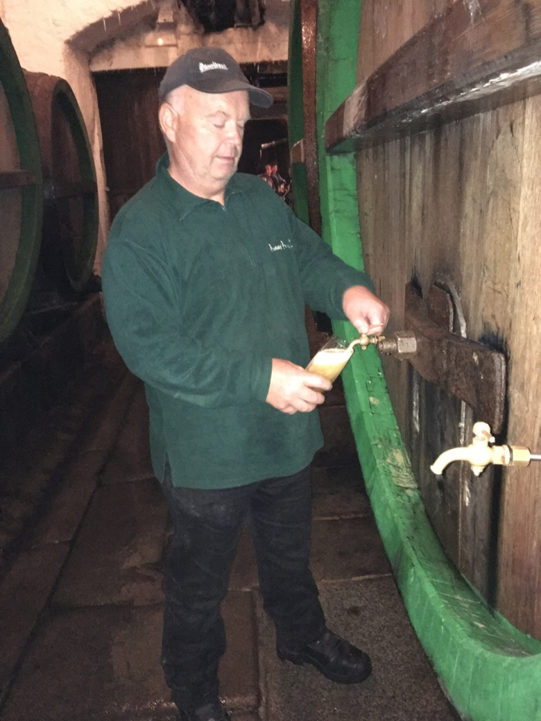 How to Make Lager Beer! MoreBeer